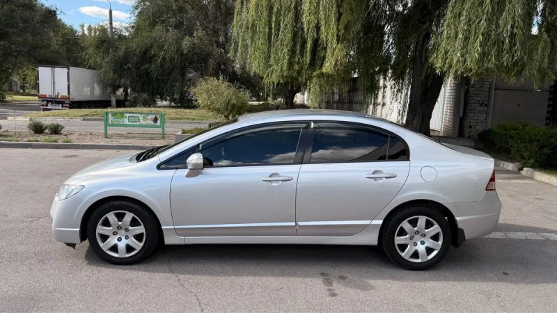 Honda Civic 2007 год! В отличном состоянии сел и поезал! — фото 8