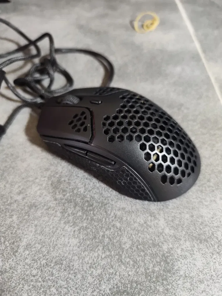 HyperX Pulsefire Haste — легка ігрова миша — фото 3