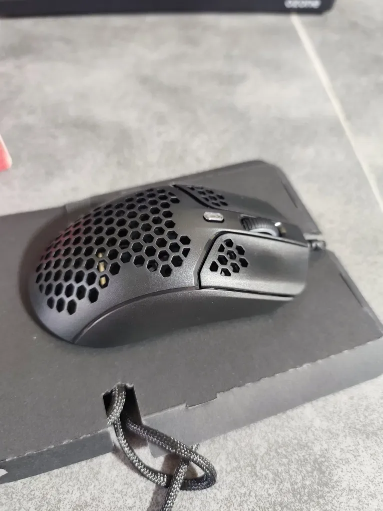 HyperX Pulsefire Haste — легка ігрова миша — фото 4