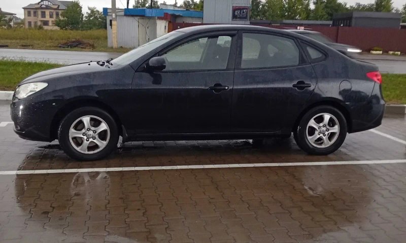 Hyundai Elantra газ/бензин — фото 3
