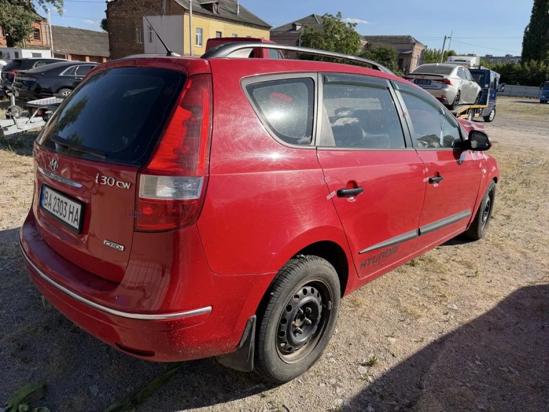 Hyundai i30 2008 після ДТП — фото 3