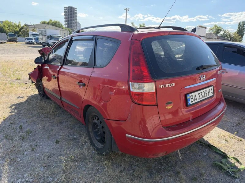 Hyundai i30 2008 після ДТП — фото 6