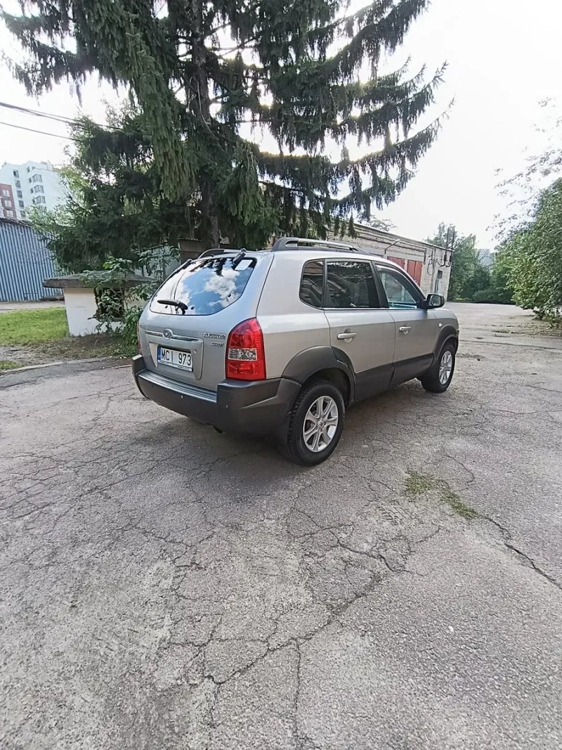 Hyundai Tucson 2,0 дизель. — фото 4
