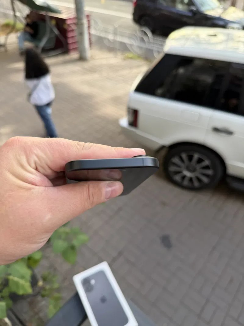 Ідеальний iPhone 16 128Gb Black (версія з сімкою) — фото 5