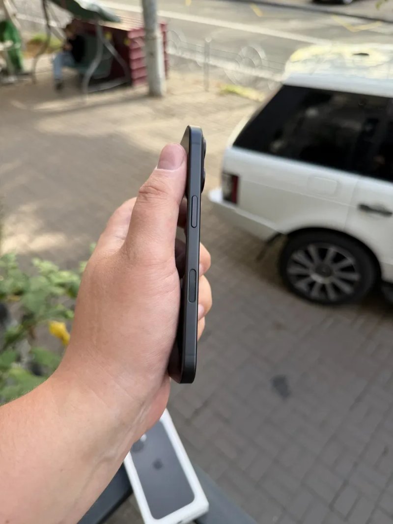 Ідеальний iPhone 16 128Gb Black (версія з сімкою) — фото 7