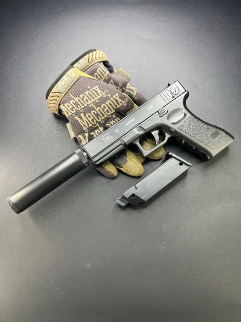 Іграшковий металевий пістолет Glock 17 з глушником C15A+ 6 мм пружинний