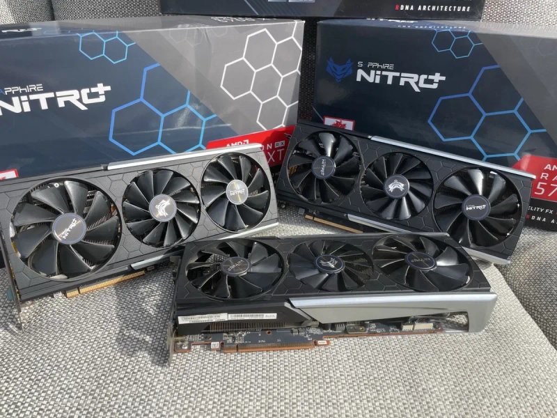 Ігрова відеокарта  5700xt  Saphire Nitro+ — фото 3
