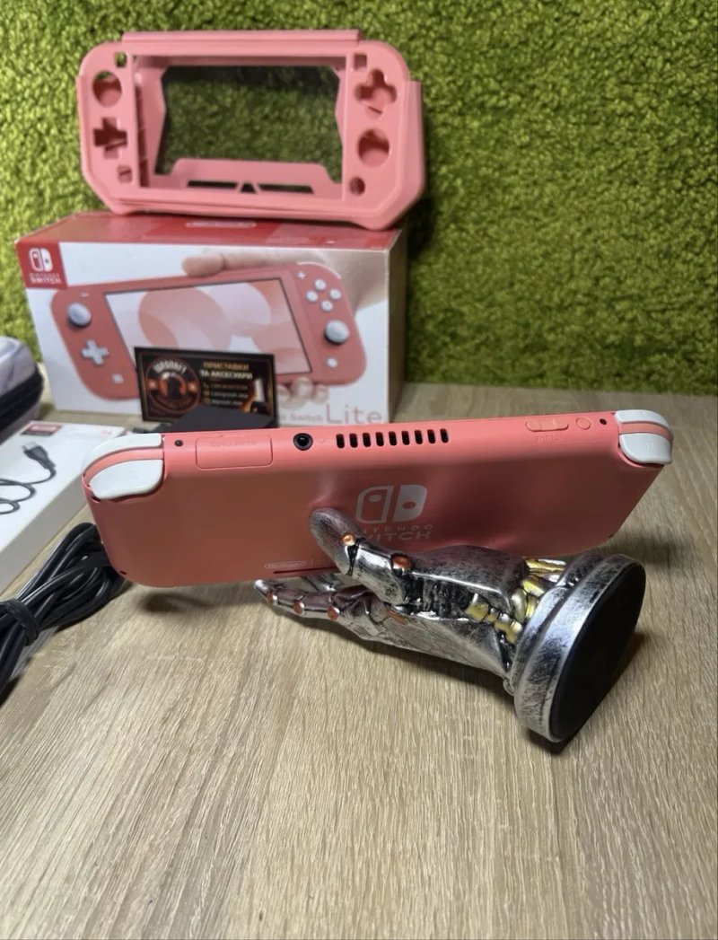 Игровая приставка Nintendo Switch Lite Coral Особая ревизия  + карта памяти 256 ГБ ( Полный комплект ) + Гарантия — фото 2