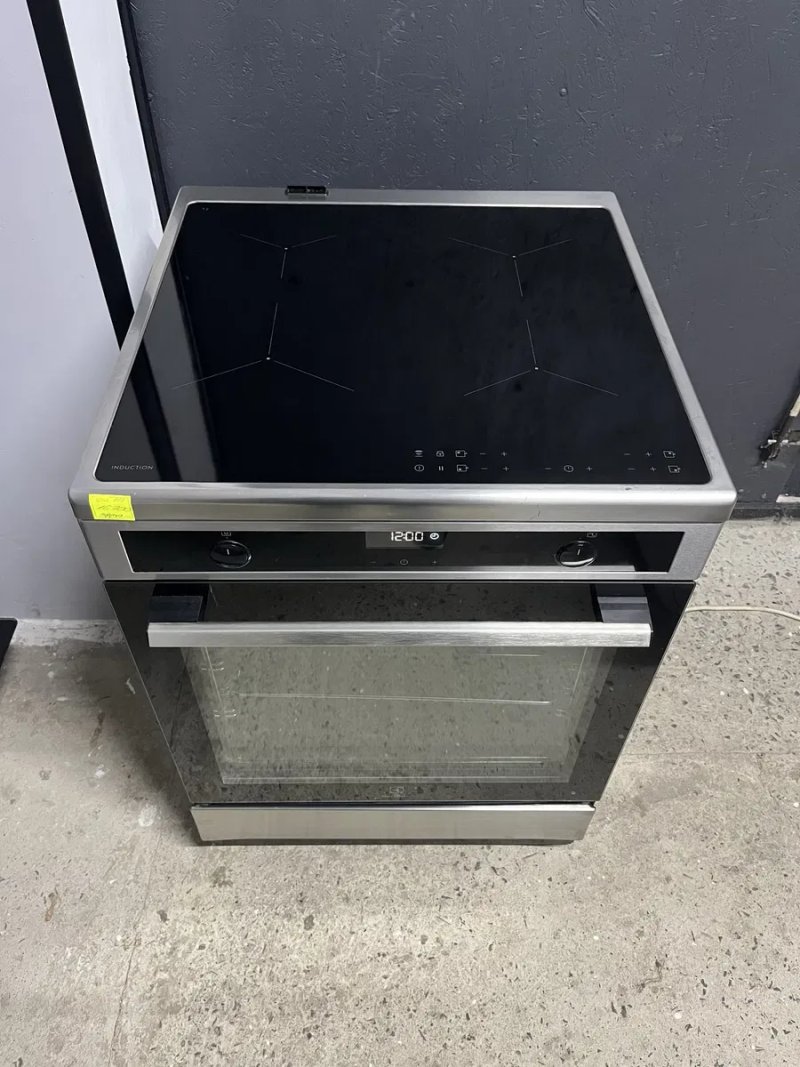 Індукційна плита Electrolux — фото 2