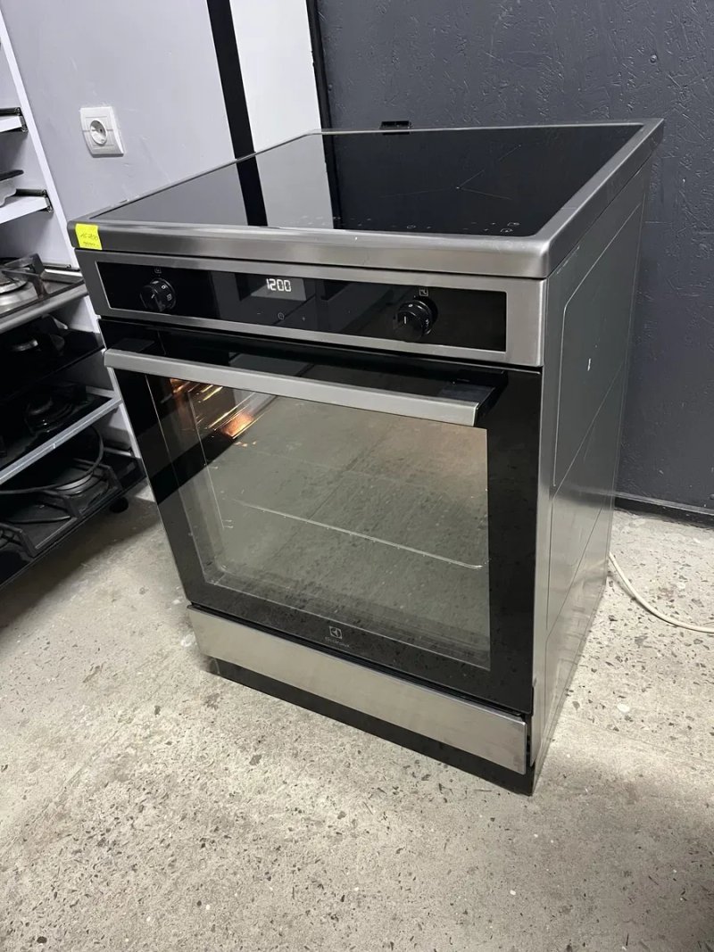 Індукційна плита Electrolux — фото 6
