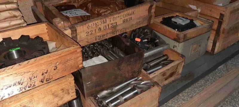 Інструмент ТІЛЬКІ ВЕСЬ СКЛАД РАЗОМ ДЕШЕВШЕ в 5 - 7  РАЗІВ ГОСТ сверла, фрези, плашки, метчики, вимірювач, ключі викрутки все НОВЕ — фото 7