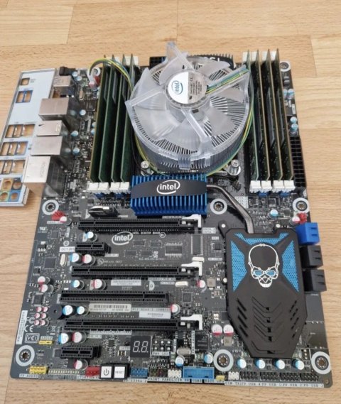 Intel i7-3820 3.6-3.9Ghz+Материнка +охлад Комплект для пк 8потоків