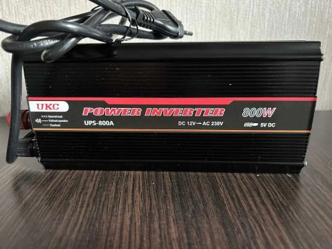 Инвертор Преобразователь Інвертор UKC 800W с Зарядкой UPS 12V 220V