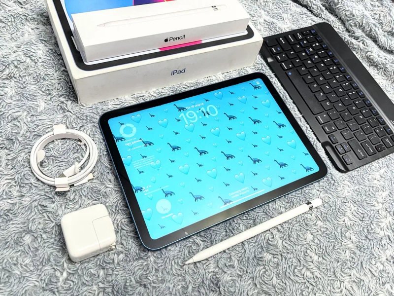 IPad 10 (64 gb) wi-fi + Apple Pencil, комплект + подарки! А2696 — фото 3