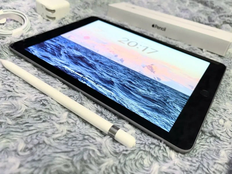 IPad 6 (128 gb) wi-fi, отличное состояние! A1893 — фото 5