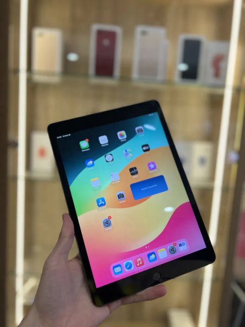 iPad 8th 128 gb Space Gray 2020 року 10.2 WIFI планшет з гарантією для ігор малювання навчання та роботи  ios 26