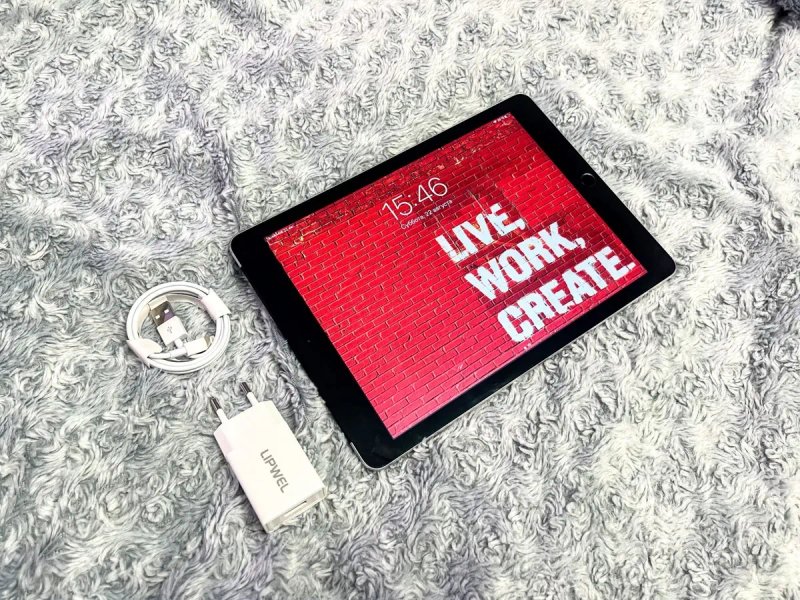 IPad Air 2 (128 gb) LTE, хорошее состояние + стекло! А1567 — фото 5