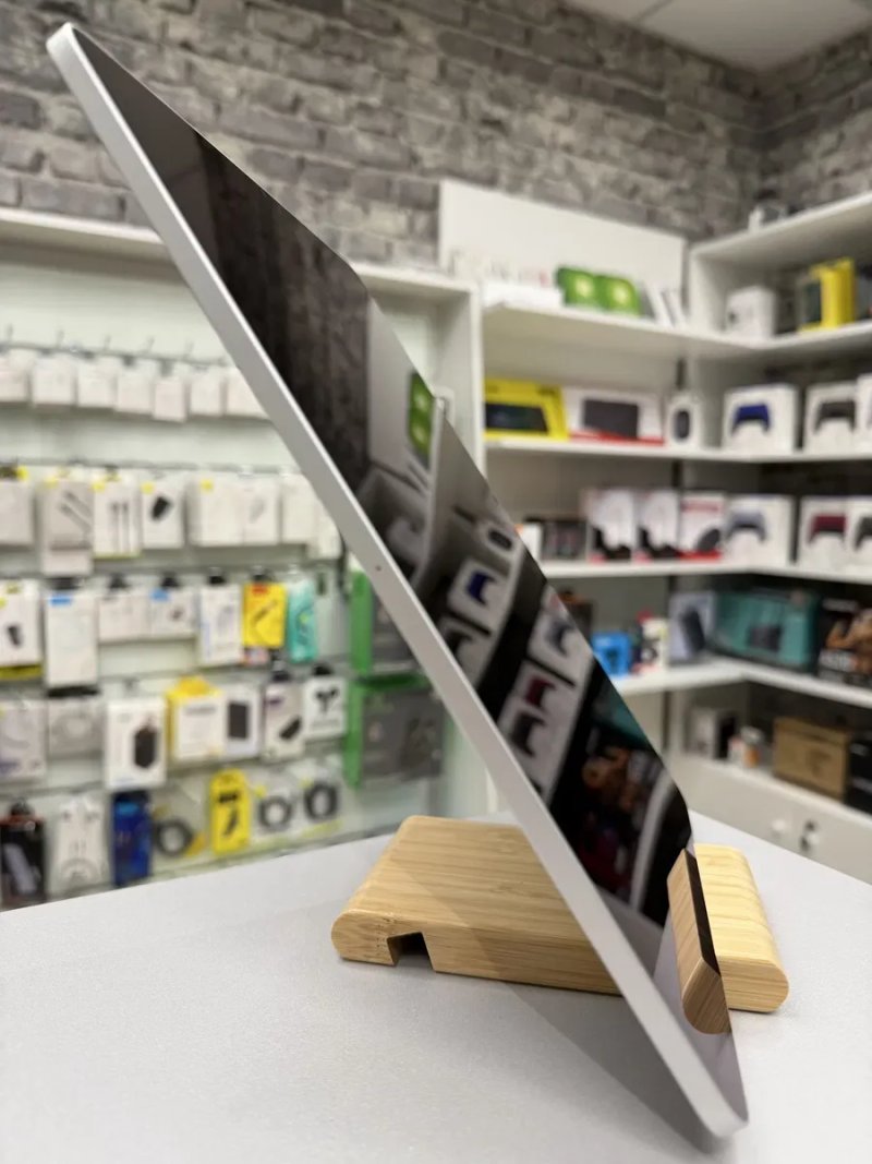 iPad Pro 12.9 M2 2022 128Gb Silver WiFi Супер стан, 300 цк. Рідний АКБ — фото 3