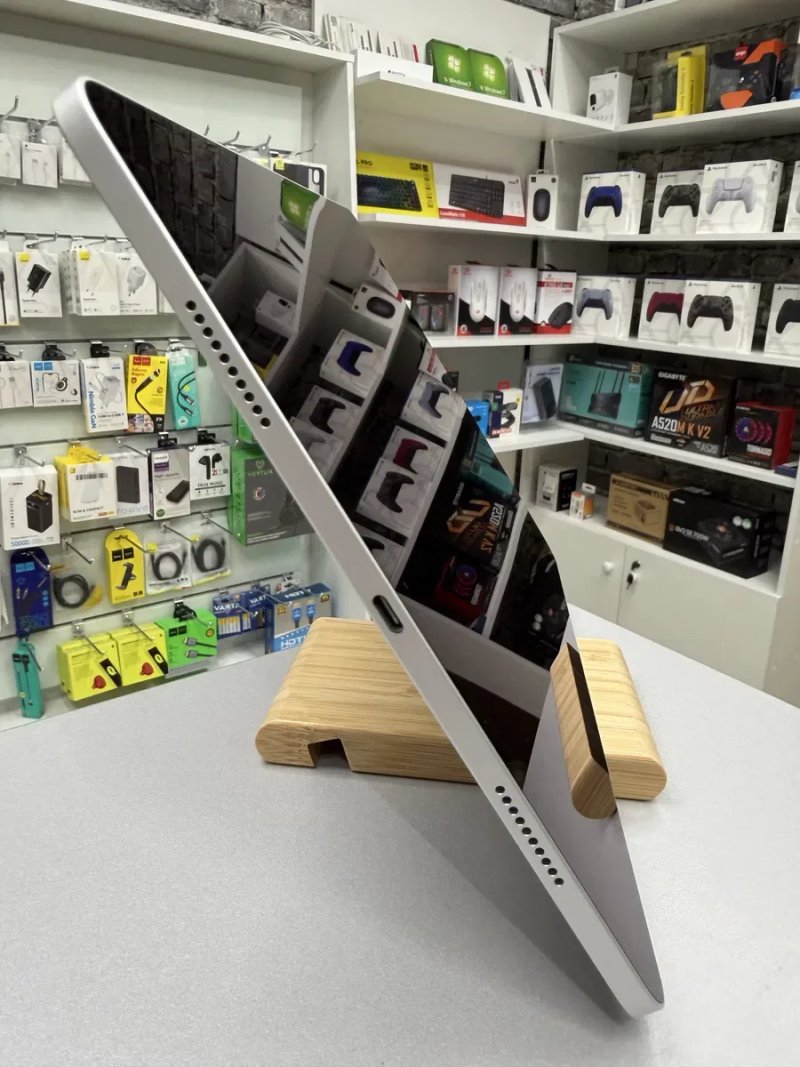 iPad Pro 12.9 M2 2022 128Gb Silver WiFi Супер стан, 300 цк. Рідний АКБ — фото 6