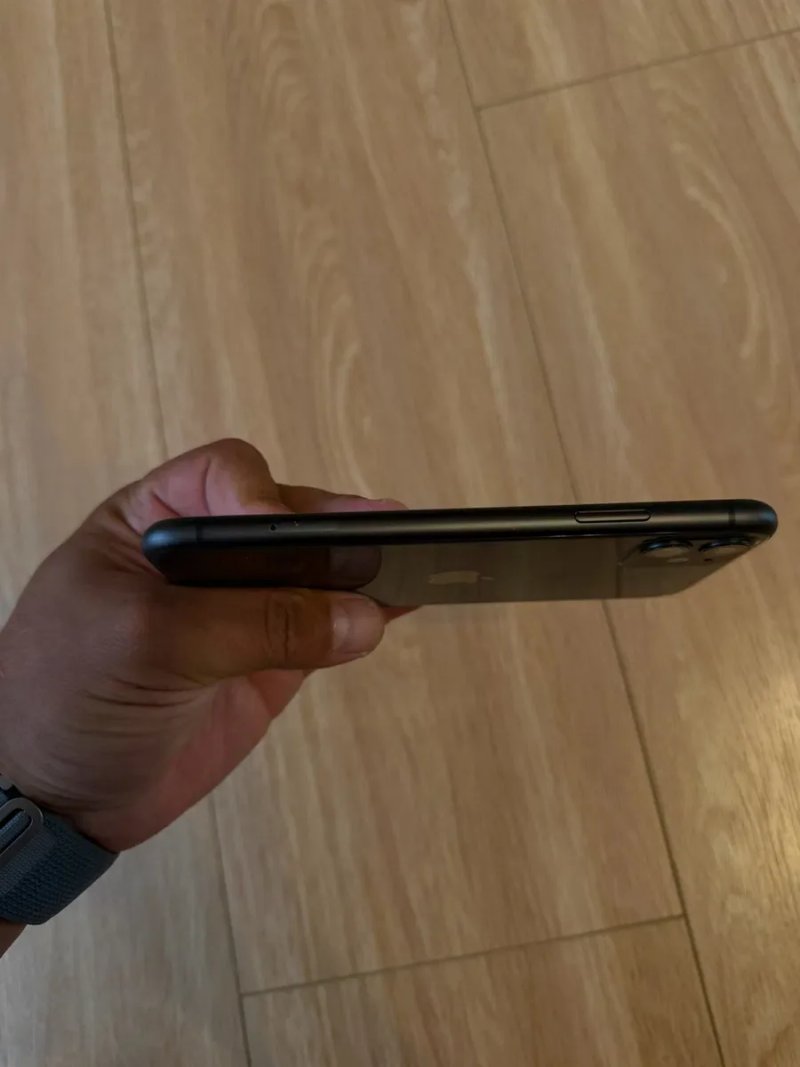Iphone 11 128gb Neverlock 90%стан батареї — фото 8