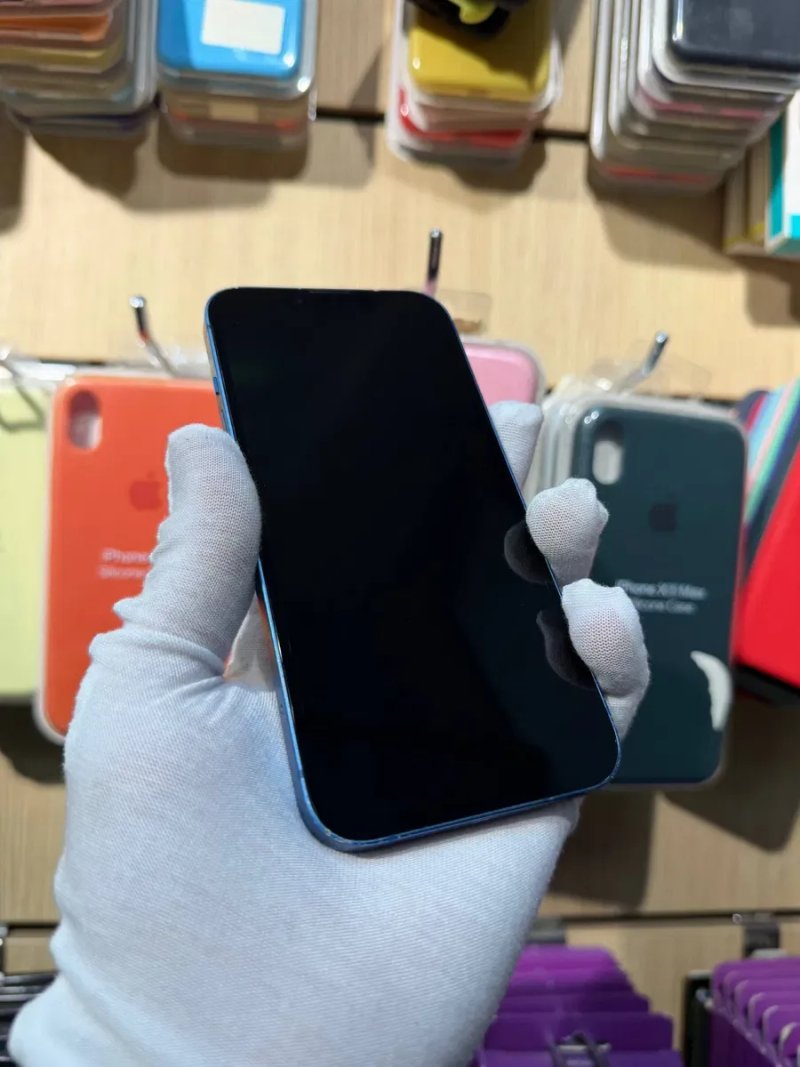 iPhone 13 128 Gb Blue — фото 2