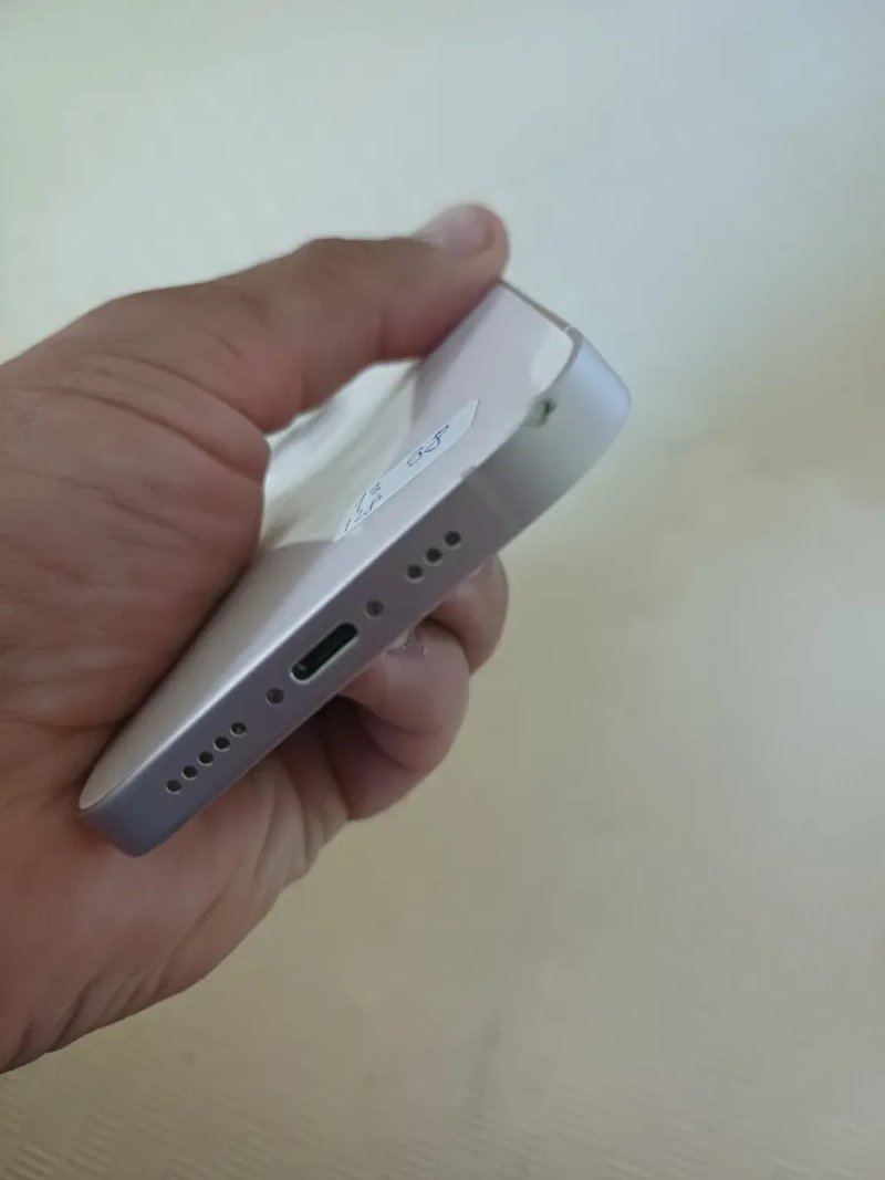 iPhone 13 128GB Pink — на запчастини — фото 6