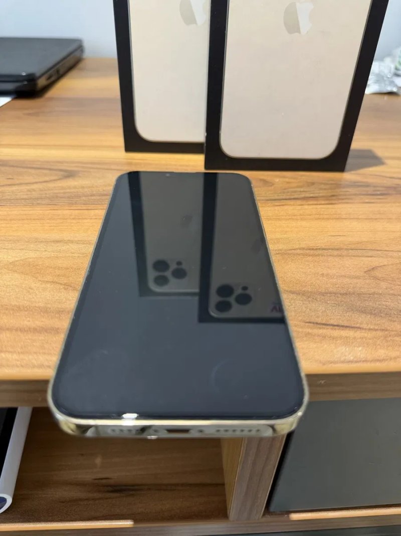 Iphone 13 pro max 256 gb gold ідеальний стан. Офіційний телефон з документами і повним комплектом. — фото 3
