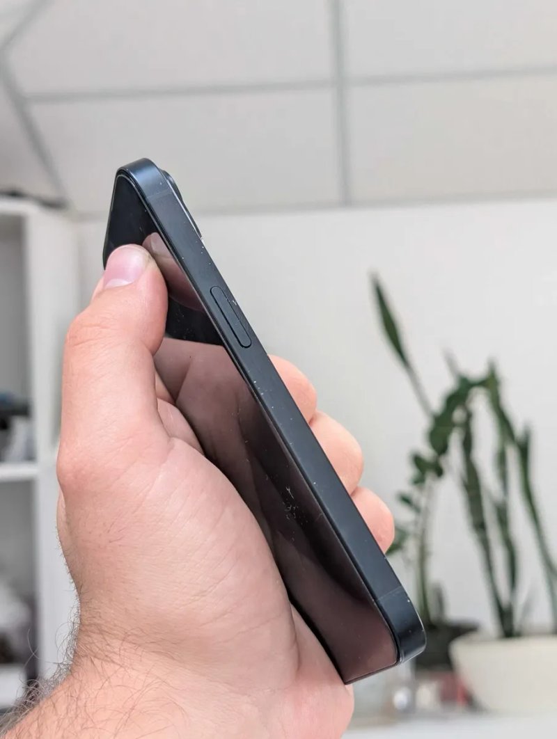 iPhone 14 128GB Midnight Neverlock / Айфон 14 128ГБ Фіз сім, 85% Акумулятор — фото 4