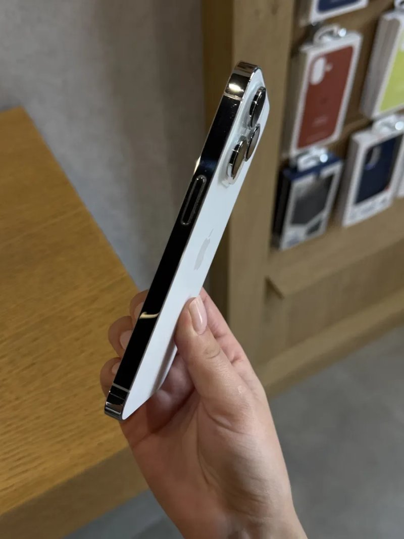 iPhone 14 Pro 256Gb Silver — фото 2