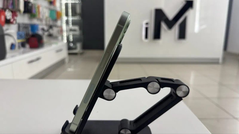 iPhone 15 128Gb Green Повноцінний Без блокувань E-Sim USA Америка 550$ — фото 3