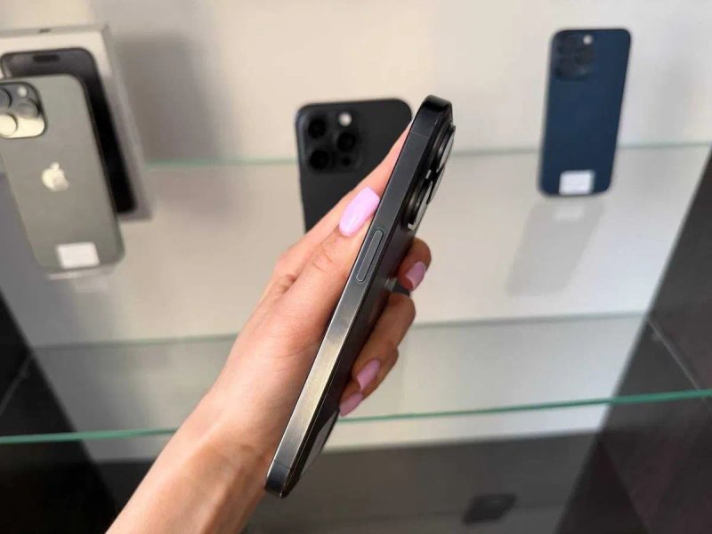 iPhone 15 Pro 128 Gb Neverlock (фіз карта) / Магазин + Гарантія — фото 2