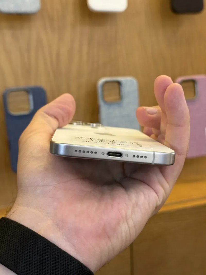 iPhone 15 Pro Max 1T White 10/10 ідеал фізична сім Гарантія Рівне Центр — фото 3