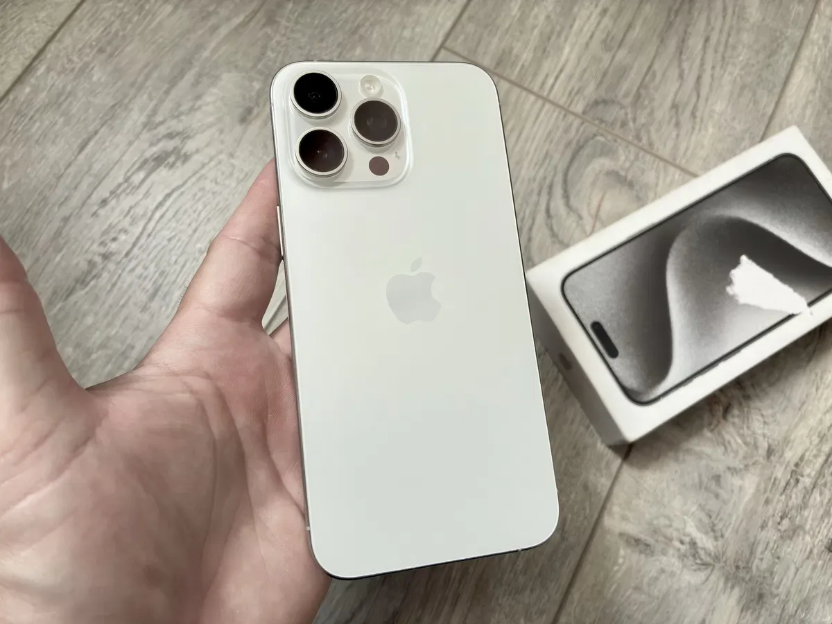iPhone 15 Pro Max 256gb White Titanium фіз сім - 31 500 грн от