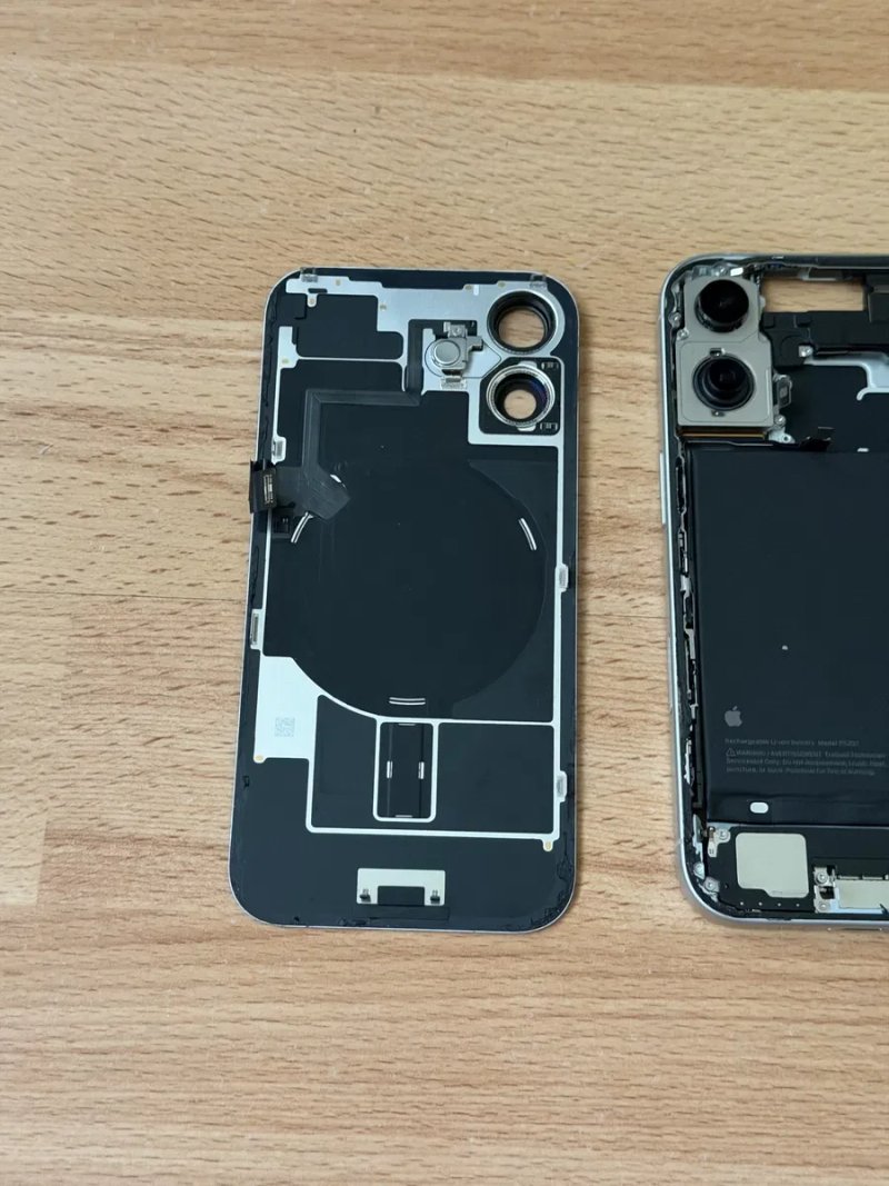 iPhone 16 на запчасти — фото 2