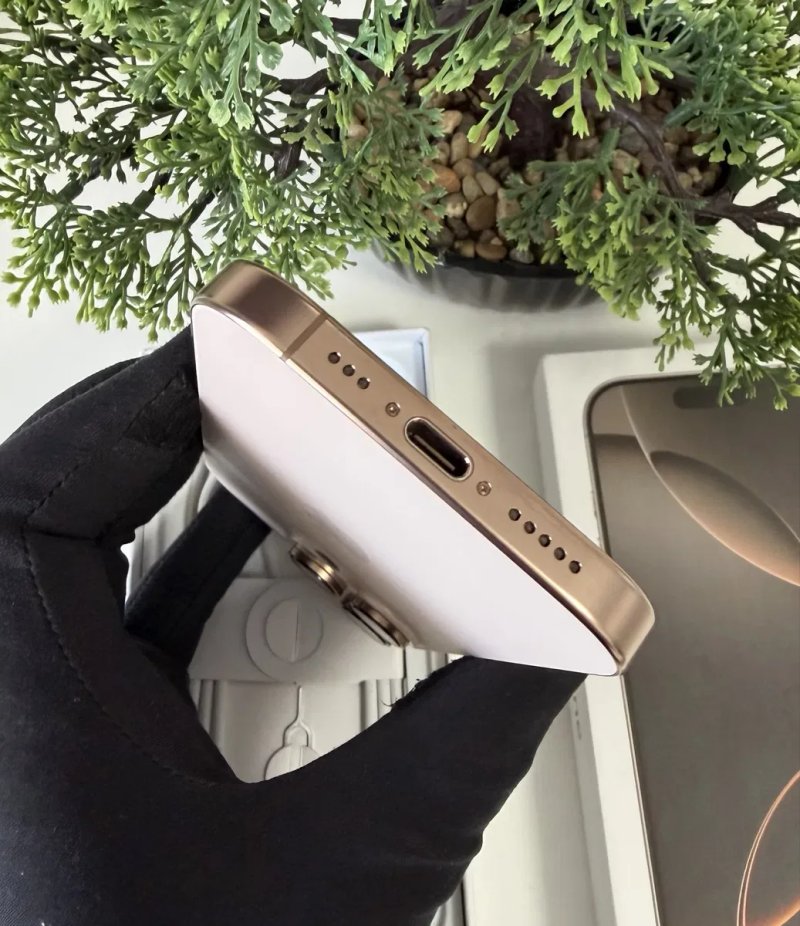 Iphone 16 Pro 128gb desert Neverlock — фото 5