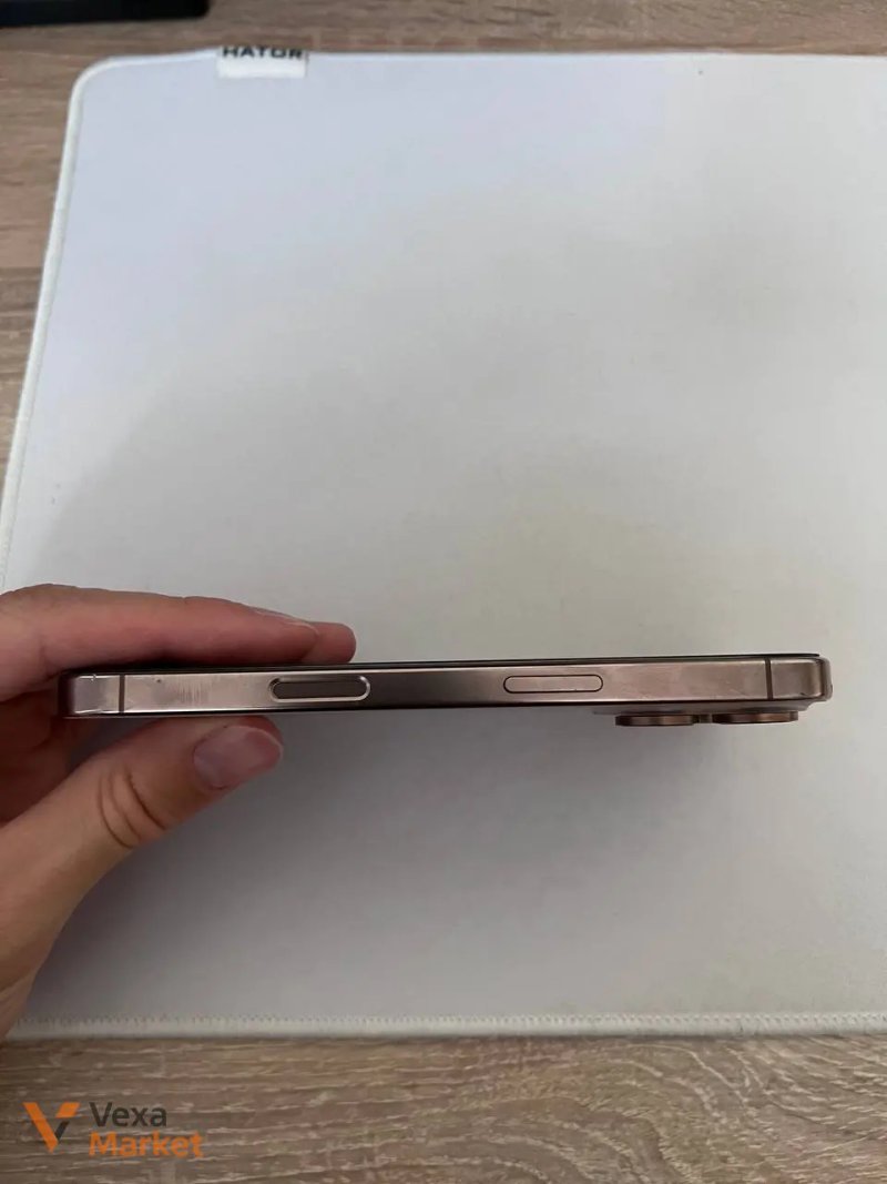 iPhone 16 Pro 256GB Desert Titanium — фото 3