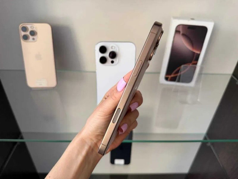 iPhone 16 Pro Max 256 gb Neverlock (фіз карта) / від Магазину + Гарантія / Обмін — фото 3