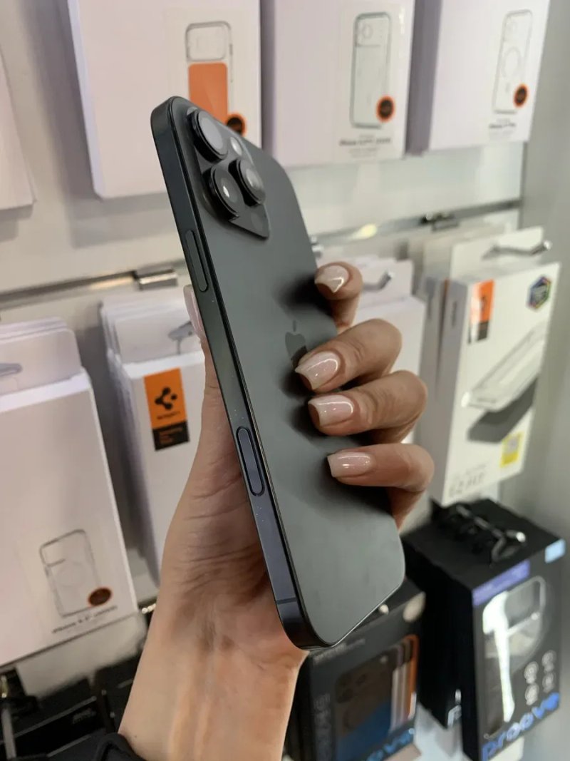 iPhone 16 Pro Max 256Gb black titanium - АКБ 96% - 280 циклів, стан 5+. Фізична сім — фото 5