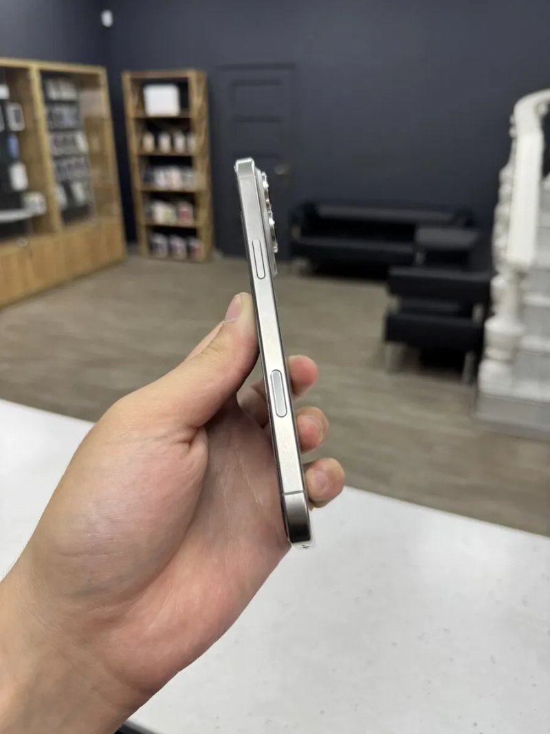 iPhone 16 Pro Max 256gb Natural Titanium Neverlock Ідеальний стан! — фото 2