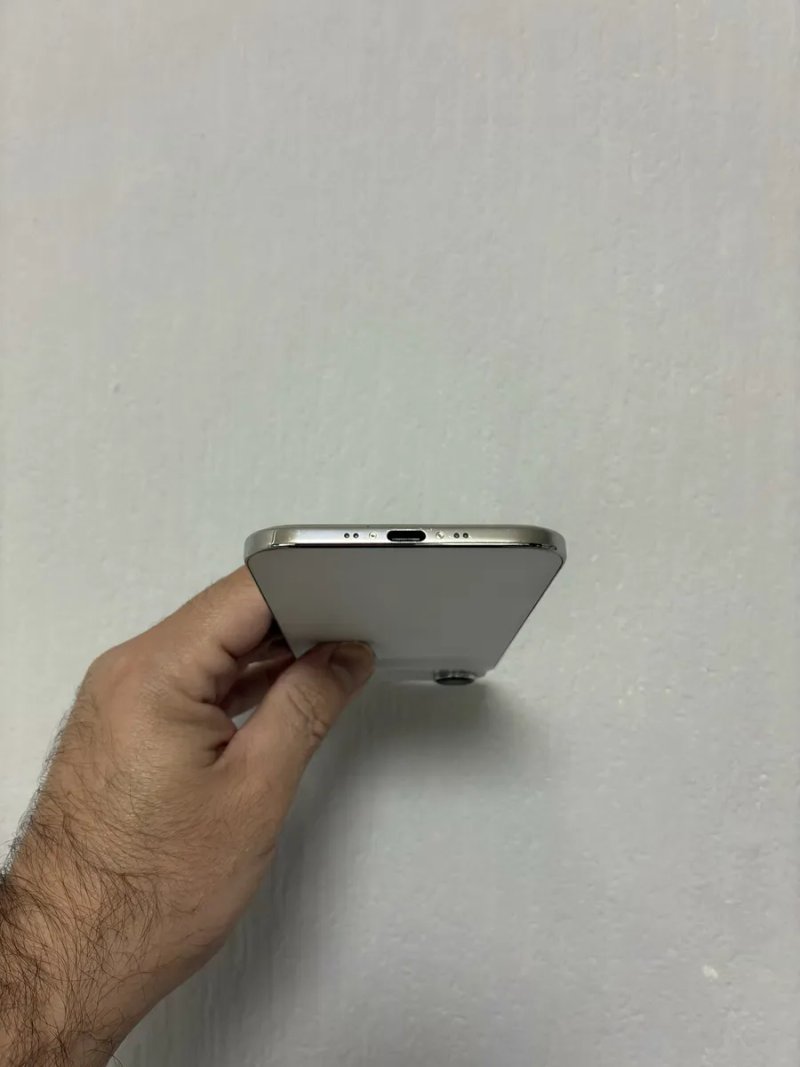 iPhone 17 Air 256gb Cloud White — фото 6
