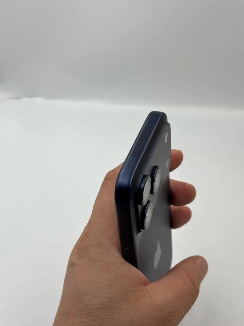  iPhone 17 pro 256Gb e-sim батарея 100% новий без коробки — фото 4