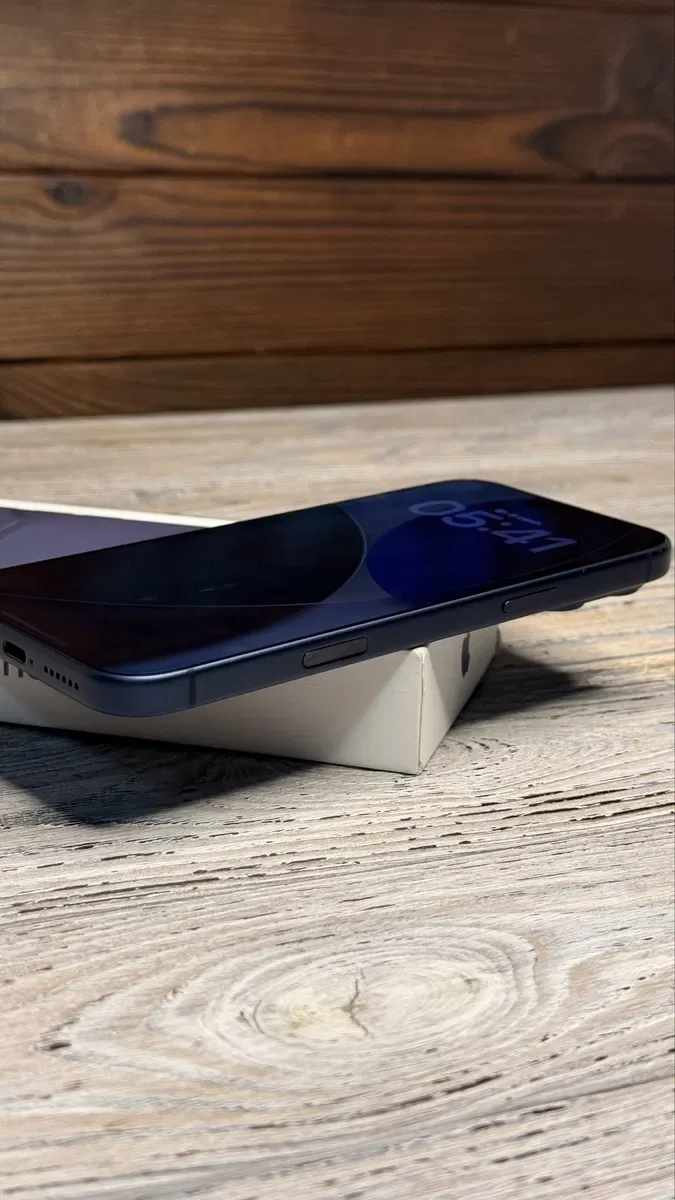 iPhone 17 Pro Max 512Gb 1450$ Dark Blue — фото 3