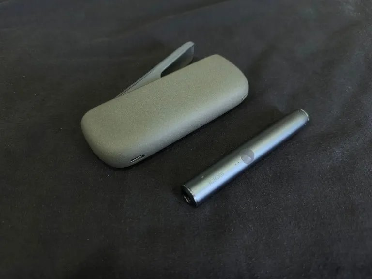 IQOS ILUMA Графітовий — фото 3