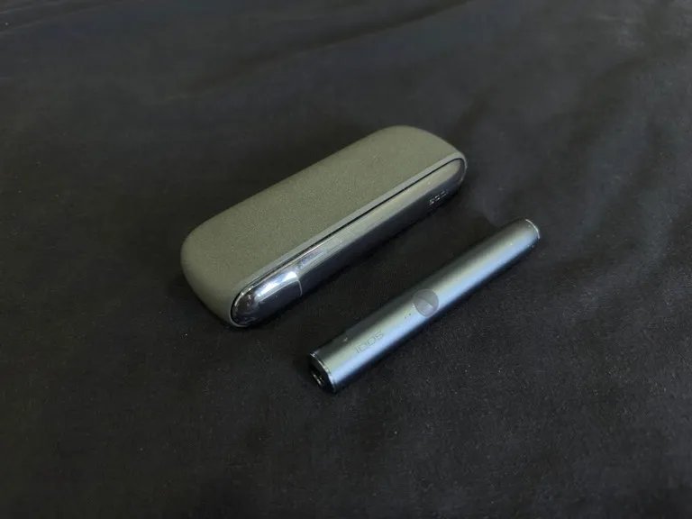 IQOS ILUMA Графітовий — фото 2