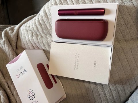 IQOS ILUMA, в рожевому кольорі