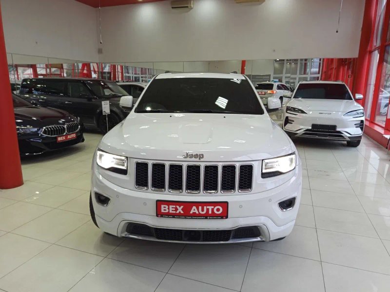 Jeep Grand Cherokee 2016 — фото 2