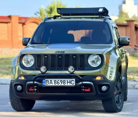 JEEP Renegede Trailhawk Максимальна  Індивідуальна Комплектація!!! 4X4 Мотор 2.4 Повний Привід ГАЗ/Бензин СТАН ПРОСТО ІДЕАЛ!!! Ексклюзивний СТАН!!!