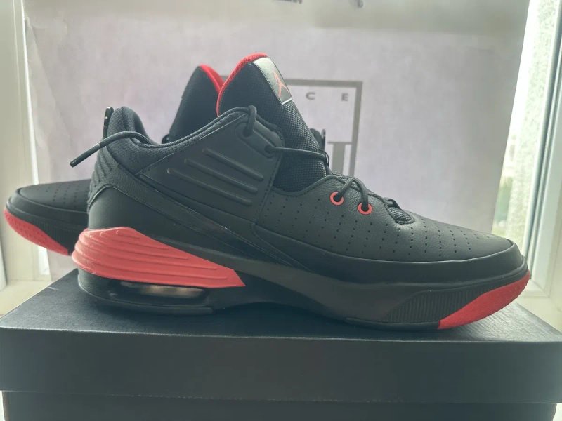 Jordan Max Aura 5 Орігінальні мужські баскельбільні кросівки — фото 3