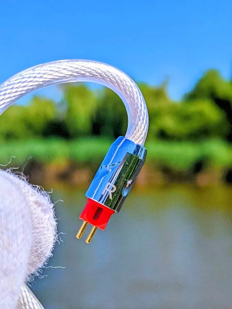 кабель для iem наушников mmcx 2pin 0.78 lytz type6 серебро,медь,золото — фото 2