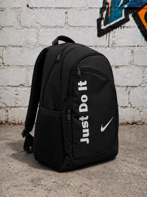 Качественный мужской рюкзак с принтом "Nike". Цвет: черный.